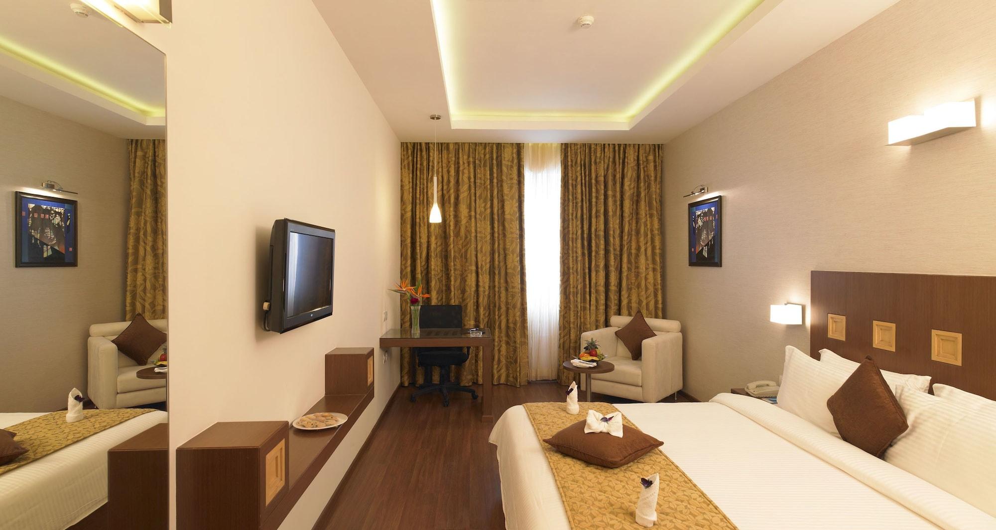 Blu Petal - A Business Hotel Μπανγκαλόρ Εξωτερικό φωτογραφία