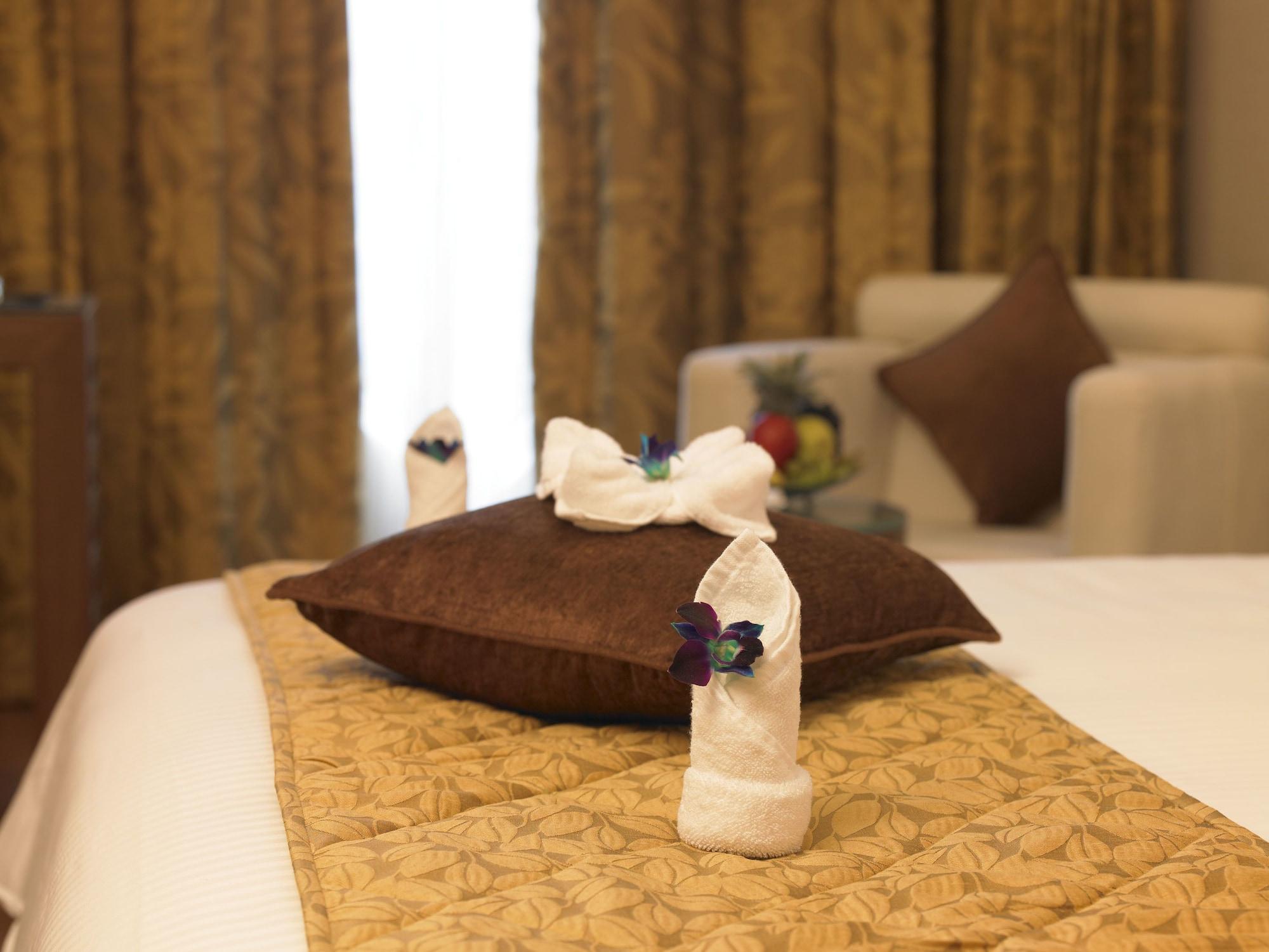 Blu Petal - A Business Hotel Μπανγκαλόρ Εξωτερικό φωτογραφία