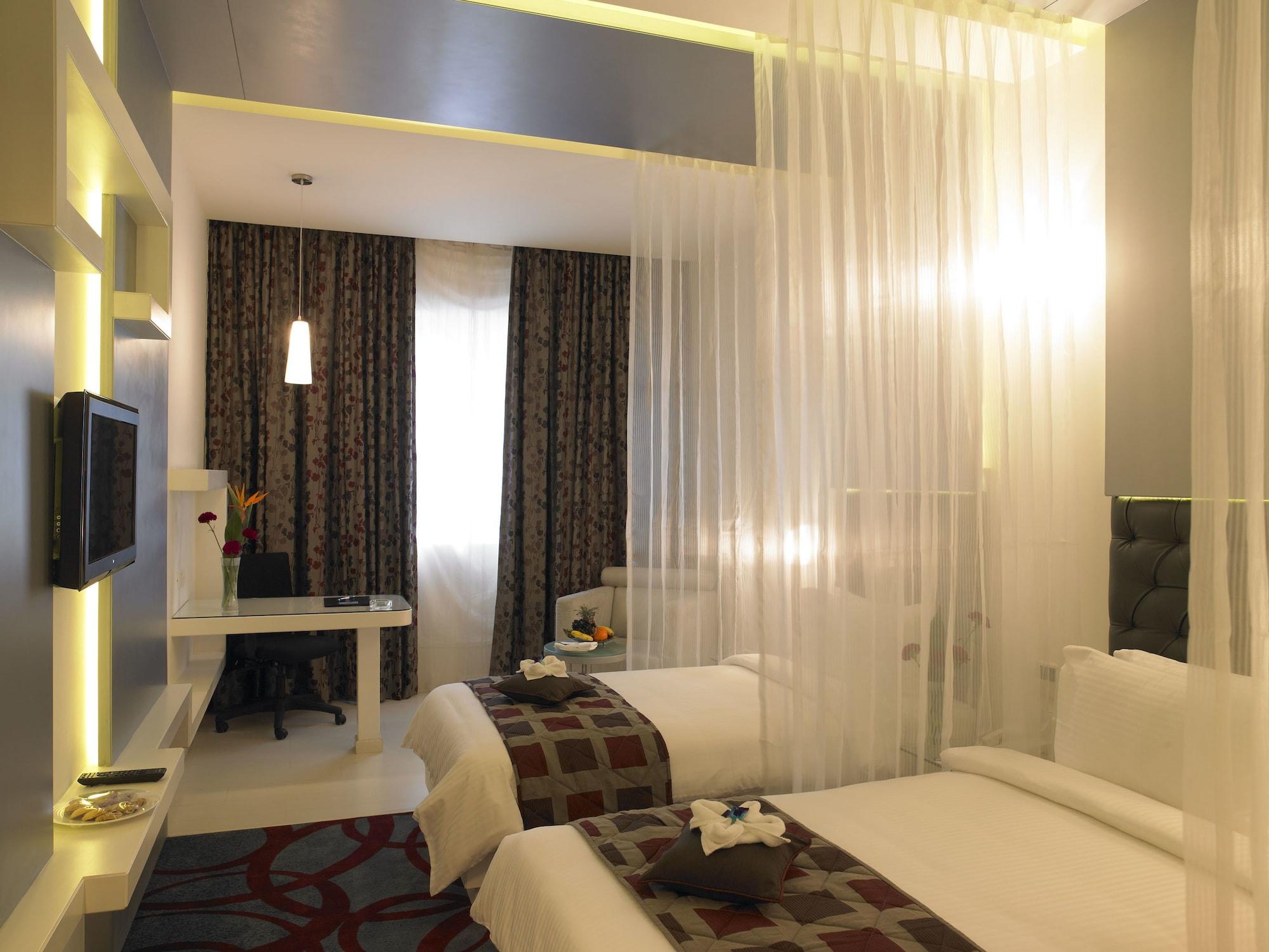 Blu Petal - A Business Hotel Μπανγκαλόρ Εξωτερικό φωτογραφία