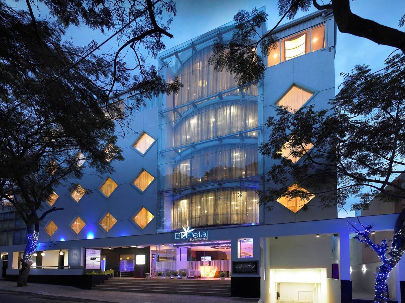 Blu Petal - A Business Hotel Μπανγκαλόρ Εξωτερικό φωτογραφία