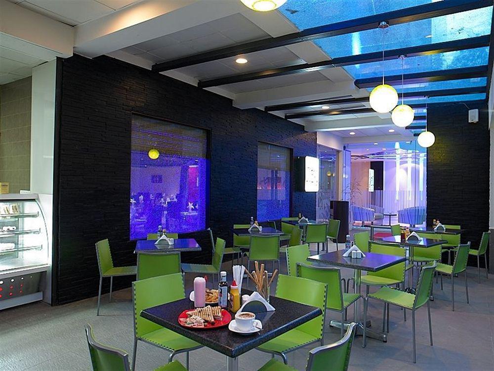 Blu Petal - A Business Hotel Μπανγκαλόρ Εξωτερικό φωτογραφία